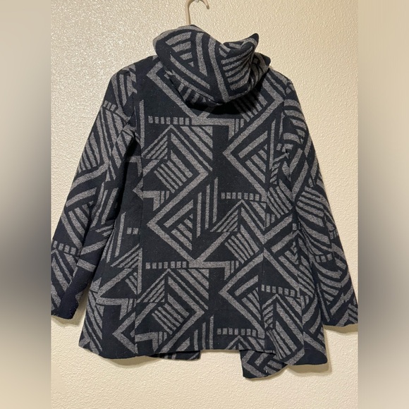 Aztec Hooded Pea Coat Women’s Medium - Picture 5 of 5